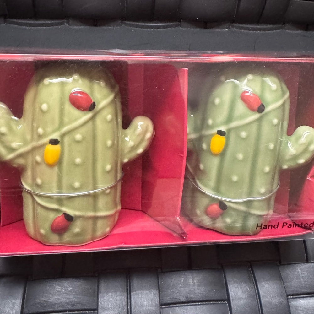 Ceramic Christmas Cactus Salt And Pepper Shakers, Home Décor, Gift for Her, Gift